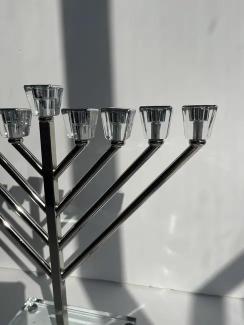 חנוכייה מקריסטל דגם "ספיר"
